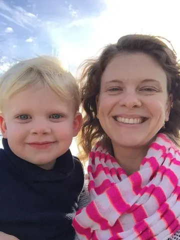 Rachel Arnold Sager and her daughter